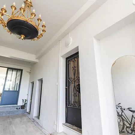 Appartement Aux Clefs Des Sacres Le Neufchatel Jacuzzi Et Sauna Reims